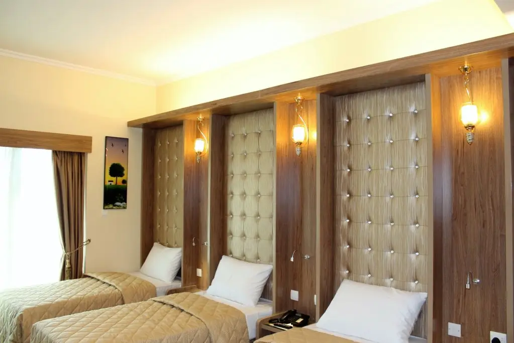 Дубай: Naif view Hotel By Gemstones