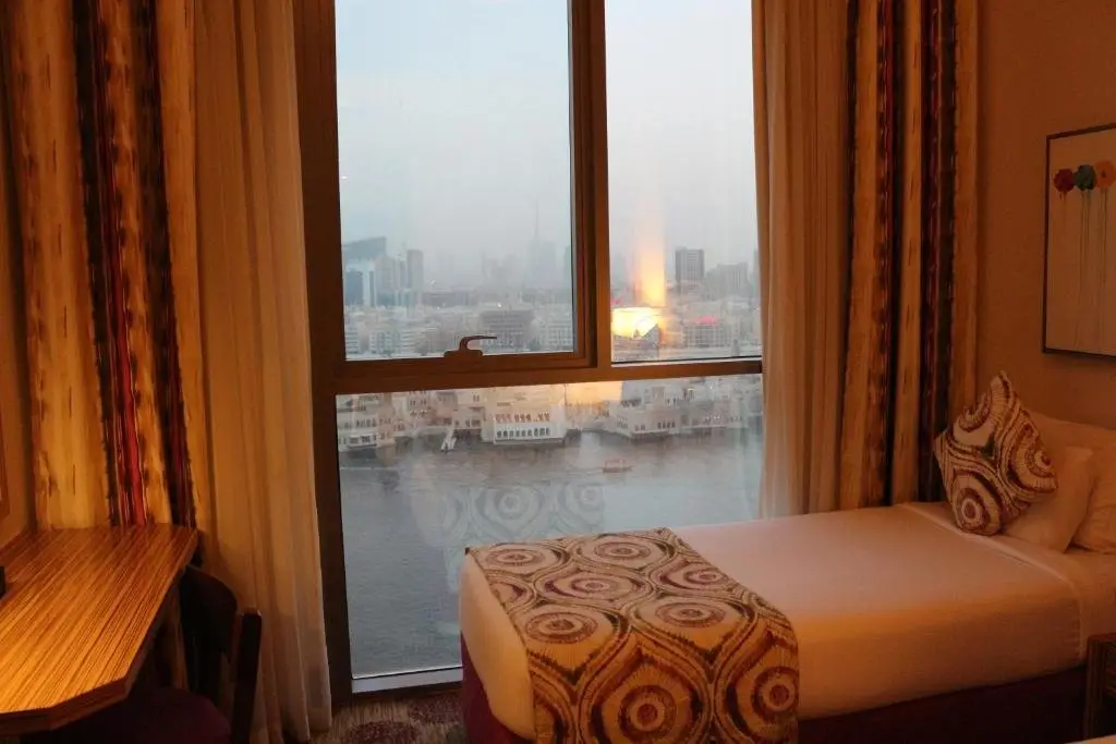 Дубай: Best Western Plus: Pearl Creek Hotel