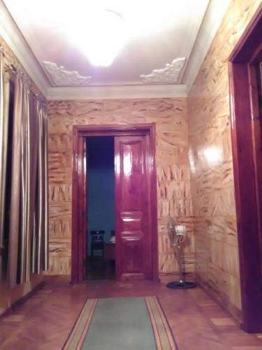 Кутаиси: 5 Ostrovski Street Guest House