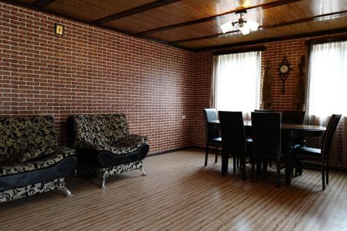Местиа: Hotel Qortvebish Svaneti