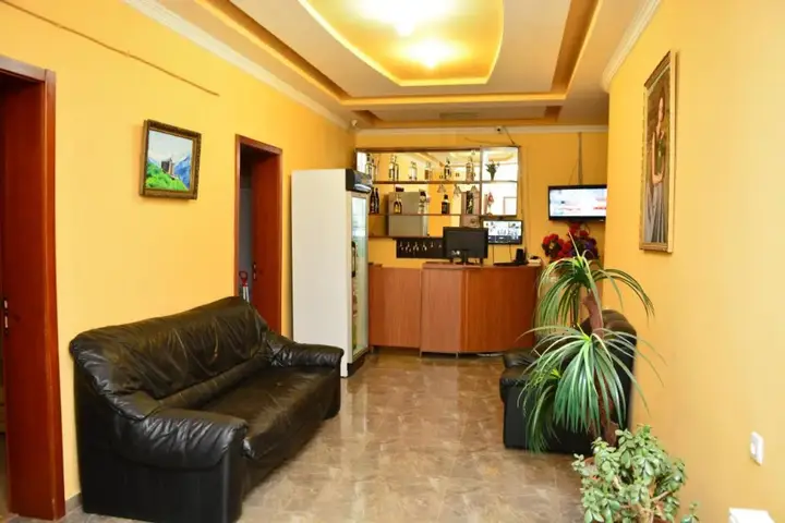 Тбилиси: Hotel Kvareli
