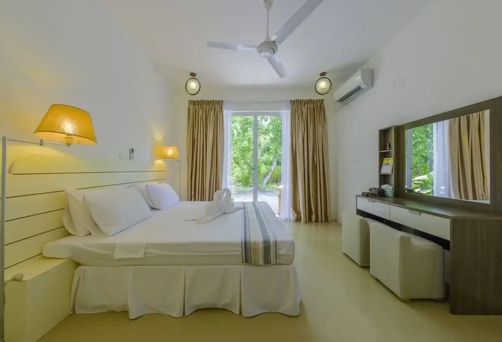 Дигура: Dhigurah Retreat Beach