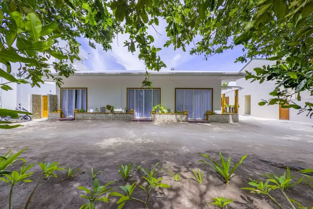 Дигура: Dhigurah Retreat Beach