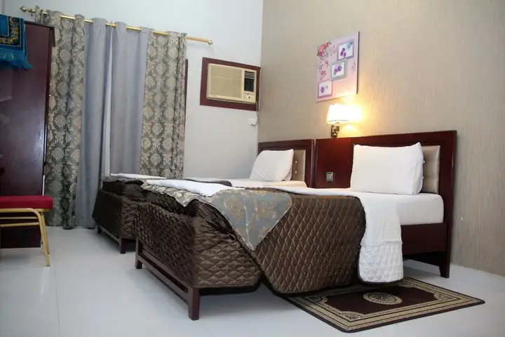 Дубай: Al Amana Hotel