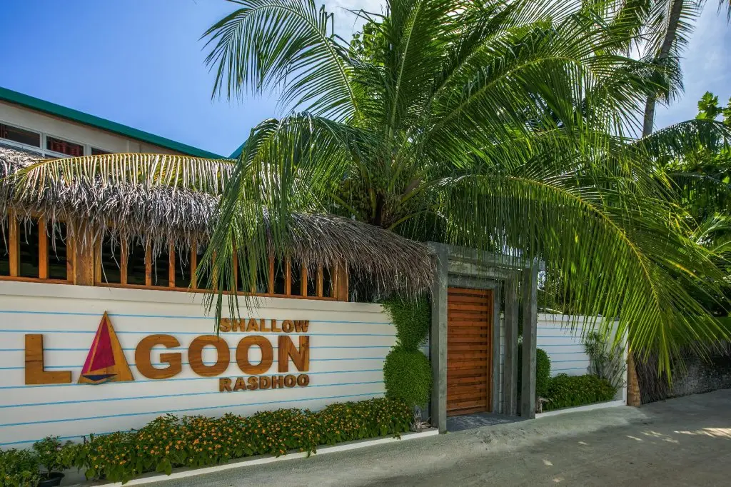 Расду: Shallow Lagoon Rasdhoo