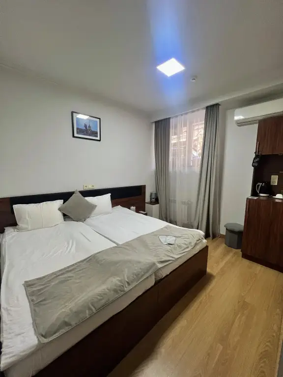 Отель Mashtots Hotel — фото 1