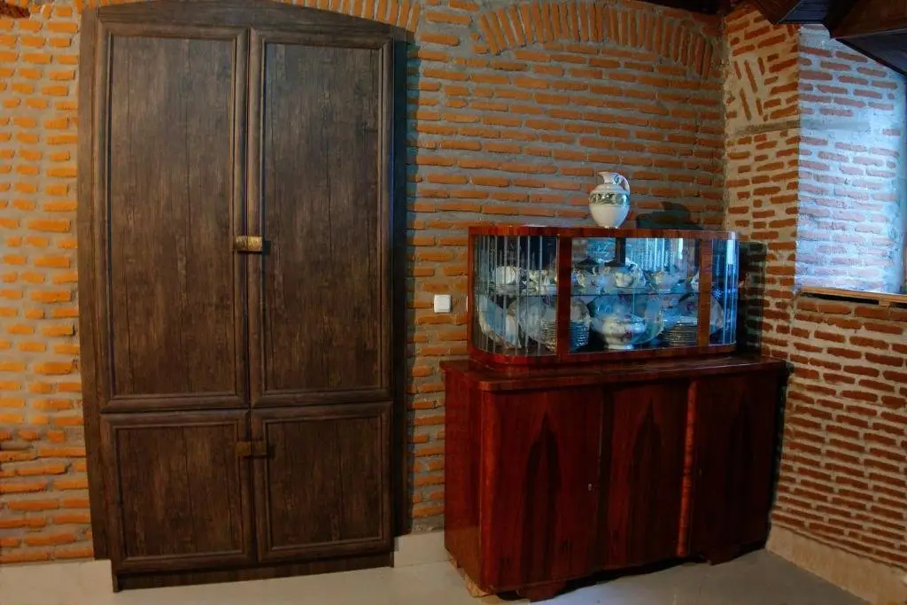 Сигнахи: Guest House Aisi