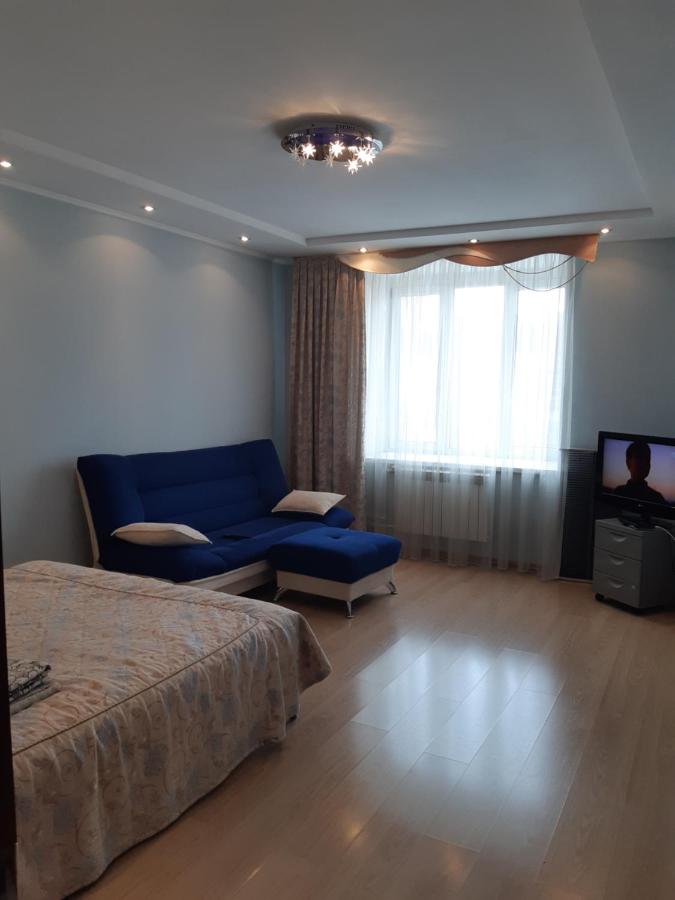 Казань: Apartment on Chistopol'skaya 70