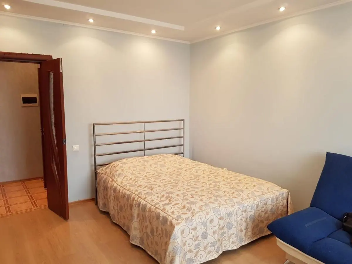 Казань: Apartment on Chistopol'skaya 70