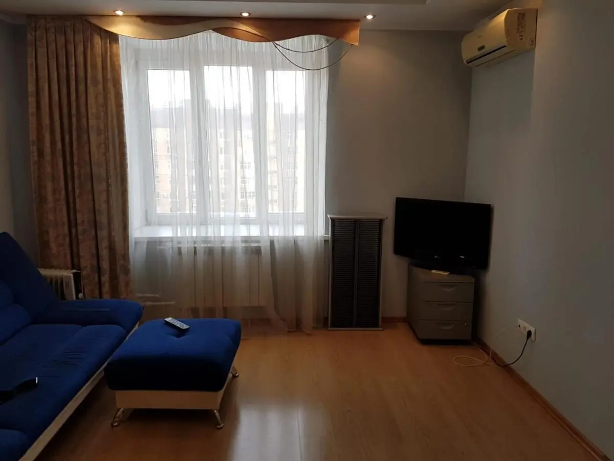 Казань: Apartment on Chistopol'skaya 70
