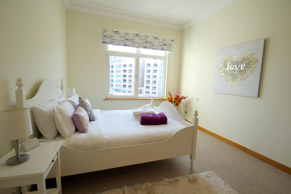 Дубай: E&T Holiday Homes - Al Sarood
