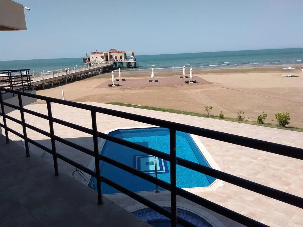 Баку: Отель Khazar Golden Beach Resort