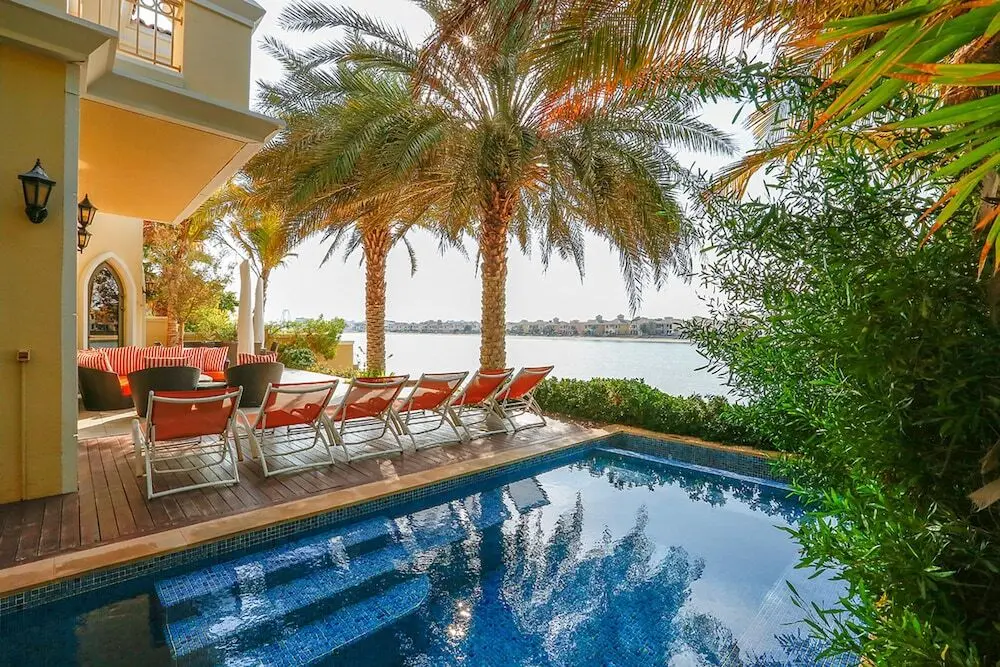 Дубай: Kennedy Towers - Frond P Garden Home