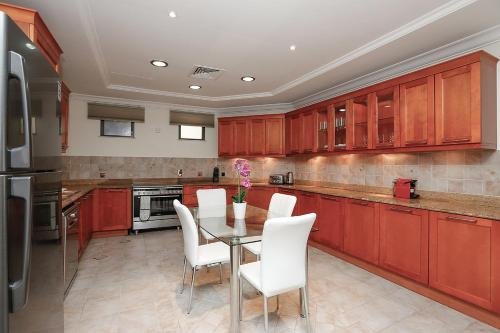 Дубай: Kennedy Towers - Frond P Garden Home