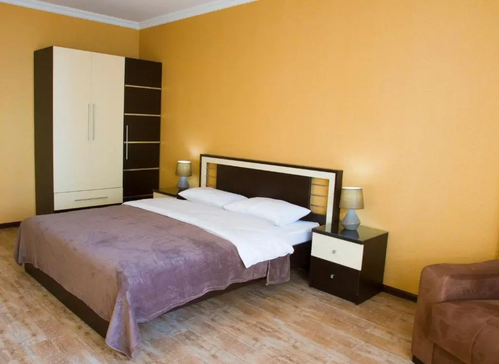 Батуми: Pirosmani Mini Hotel