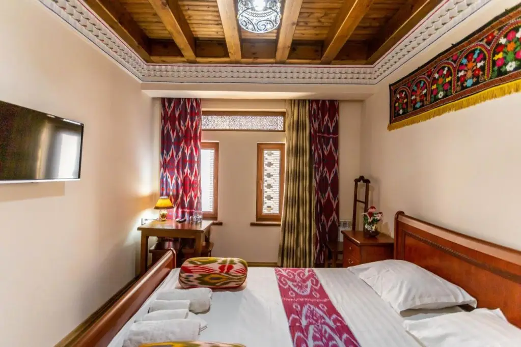 carousel image 4