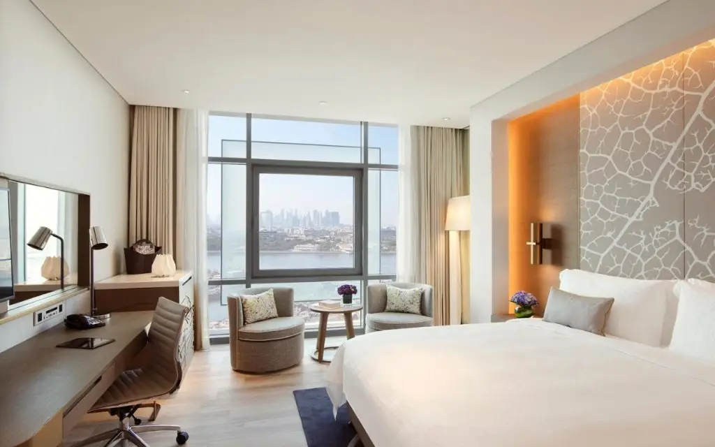 Дубай: Al Bandar Rotana – Creek