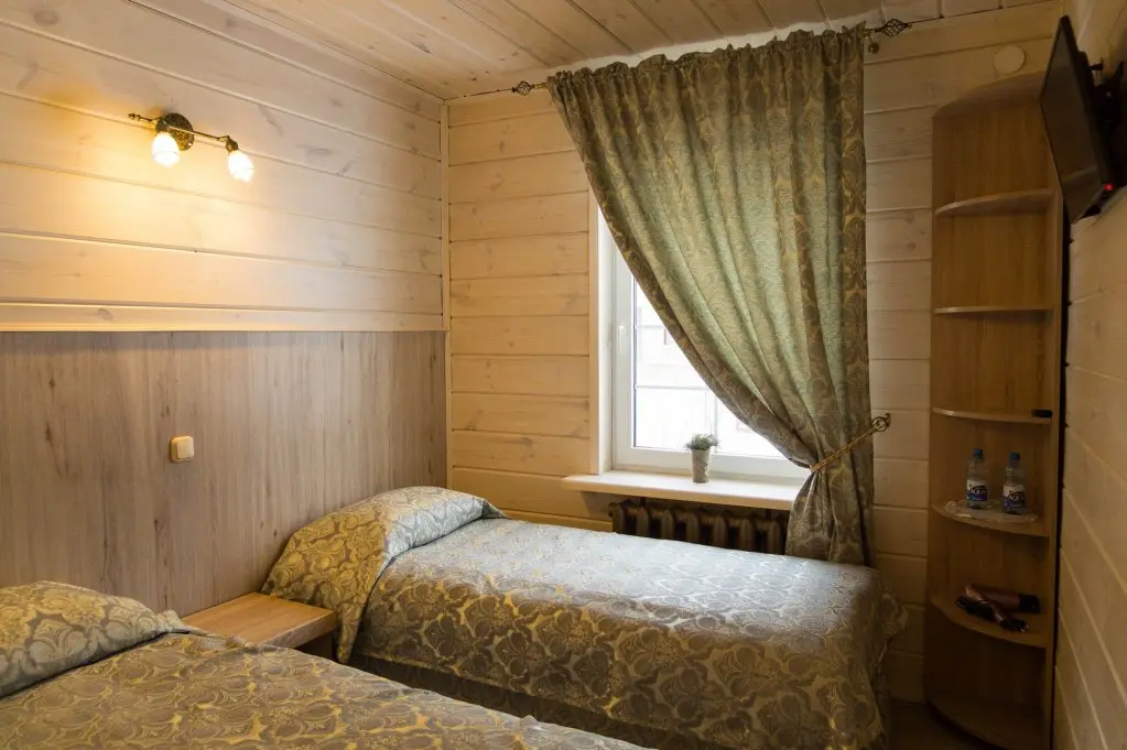 Сула: Muzej-Usadba Lenskih Hotel
