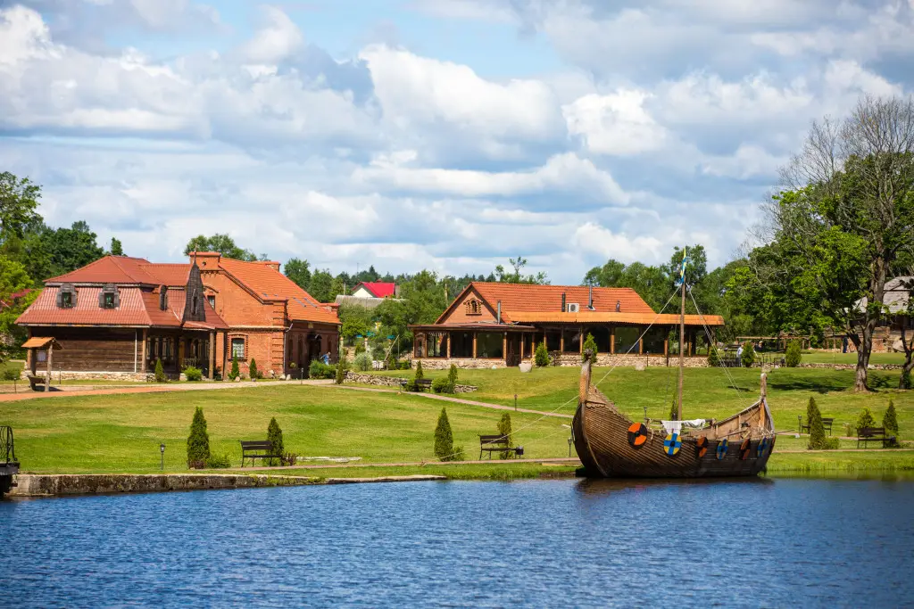 Сула: Muzej-Usadba Lenskih Hotel