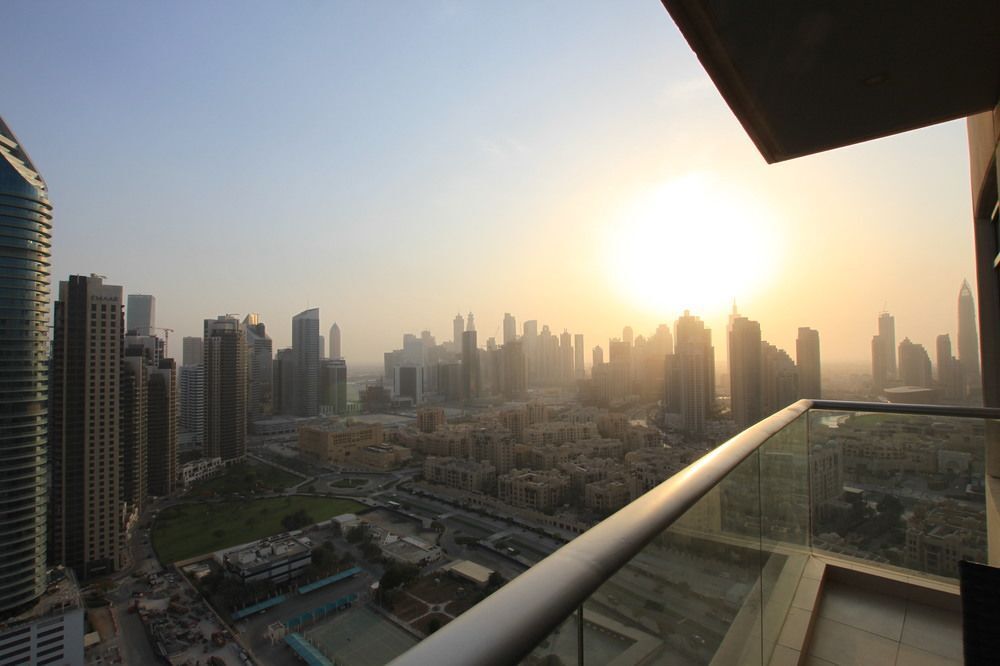 Дубай: Faraway Homes - Burj Views Luxury