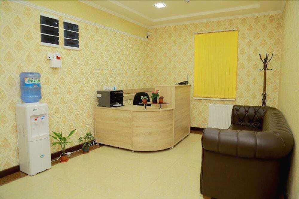 Ташкент: Oazis Hotel