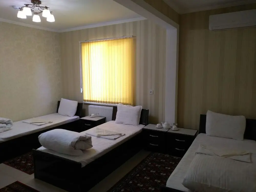 Ташкент: Oazis Hotel