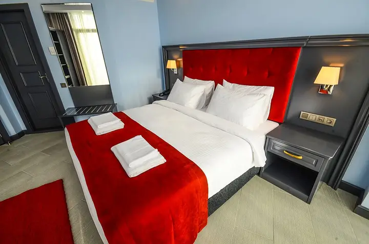 Батуми: REALM Hotel Batumi