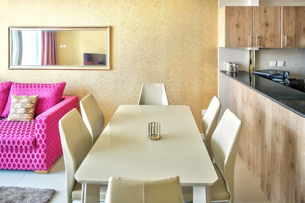 Дубай: Luxury Staycation - Continental Tower