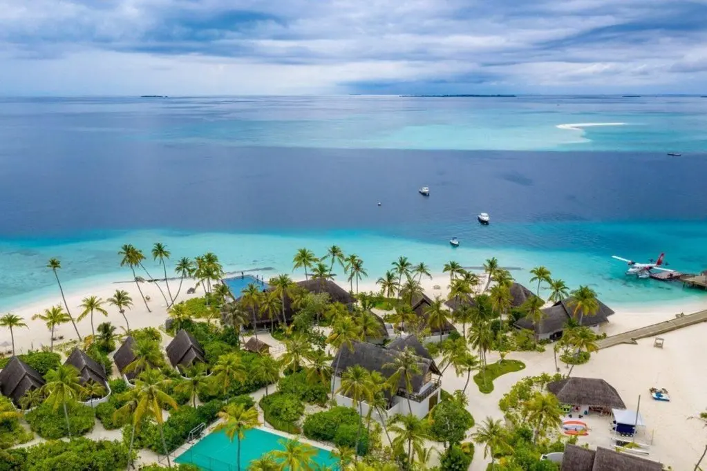 Атолл Лхавийани: Курортный Отель Fushifaru Maldives