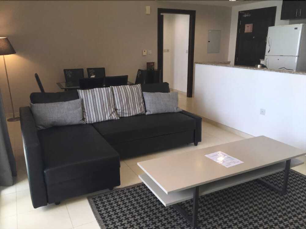 Дубай: Espace Holiday Homes - Churchill Tower 13