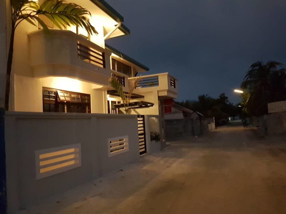 Келаа: Beach Home Kelaa