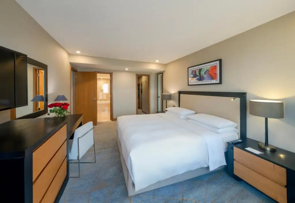 Дубай: Hyatt Regency Galleria Residence Dubai