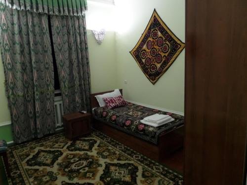 Фергана: Guest House Ikathouse