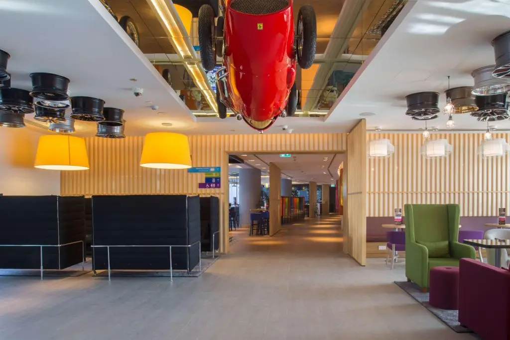 Дубай: Park Inn by Radisson Dubai Motor City