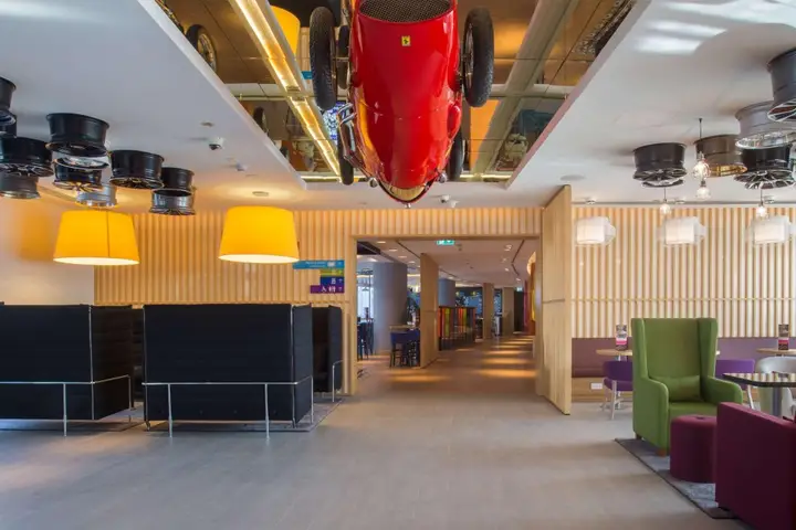 Дубай: Park Inn by Radisson Dubai Motor City