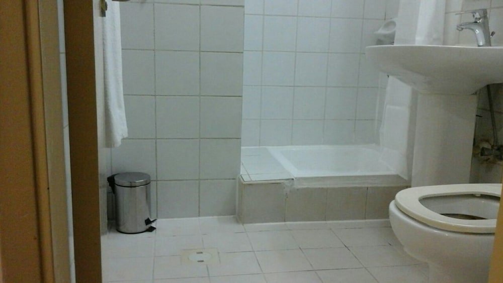 Дубай: Al Raein Hotel Apartments