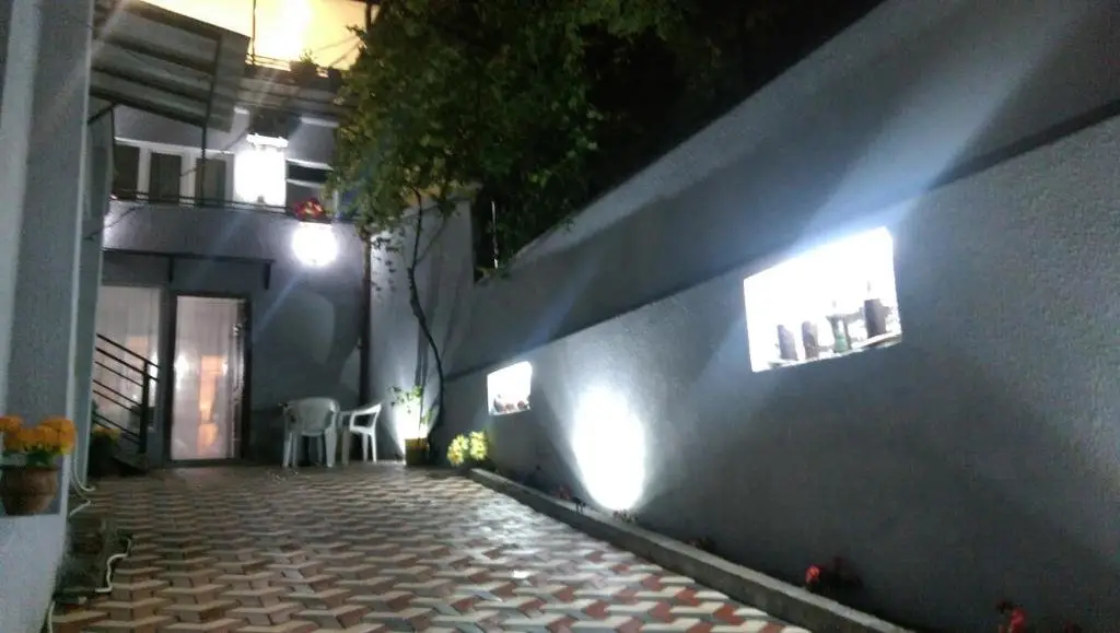 Тбилиси: Hotel New Avlabari