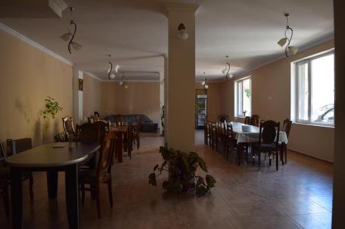 Местиа: Family Hotel Kala