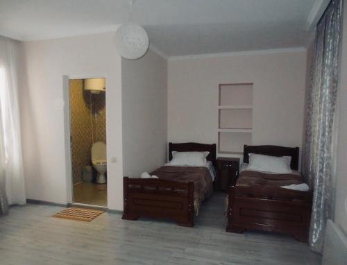 Местиа: Guest House "Dede"
