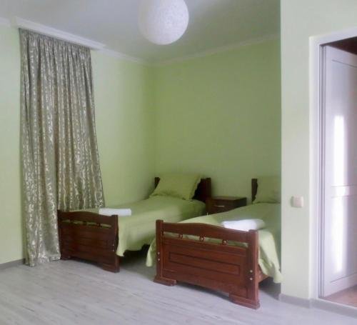 Местиа: Guest House "Dede"