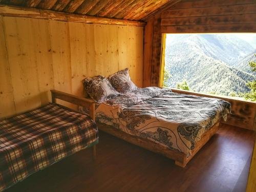 Местиа: Heshkili huts Svaneti