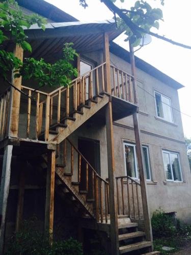 Местиа: Margiani Guest house