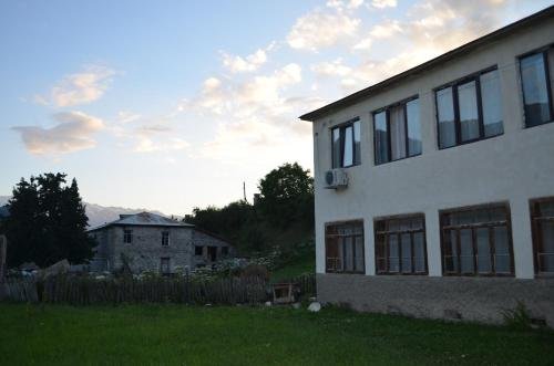 Местиа: Guesthouse Natalie