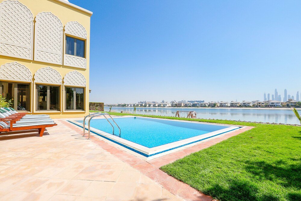 Дубай: E&T Holiday Homes - Signature Villa K