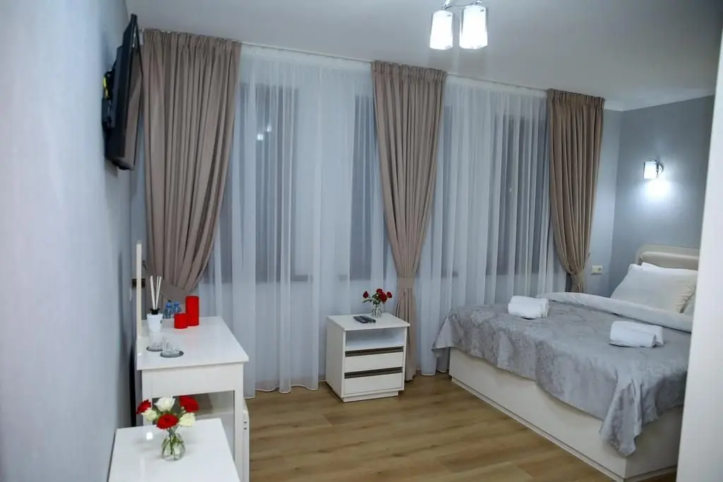 Тбилиси: Отель Grand Hotel Luna