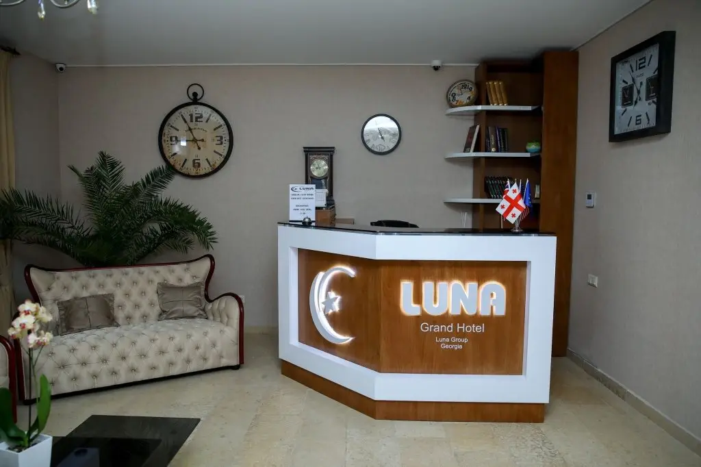 Тбилиси: Отель Grand Hotel Luna