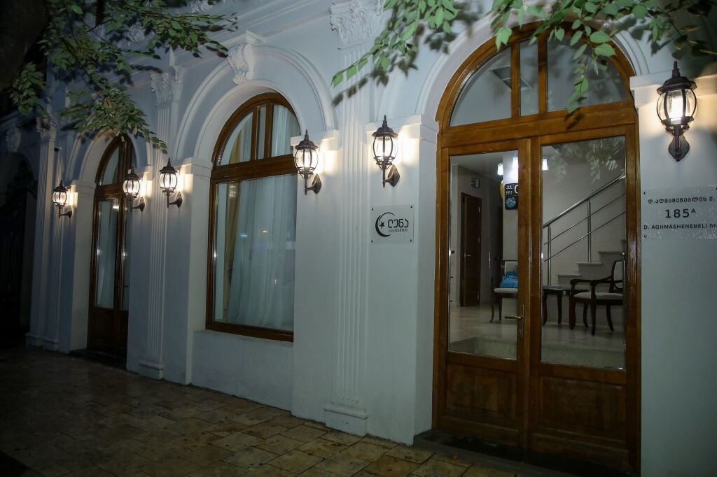 Тбилиси: Отель Grand Hotel Luna