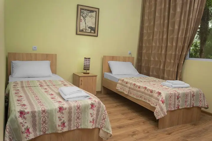 Уреки: Гостевой Дом Holiday Cottages