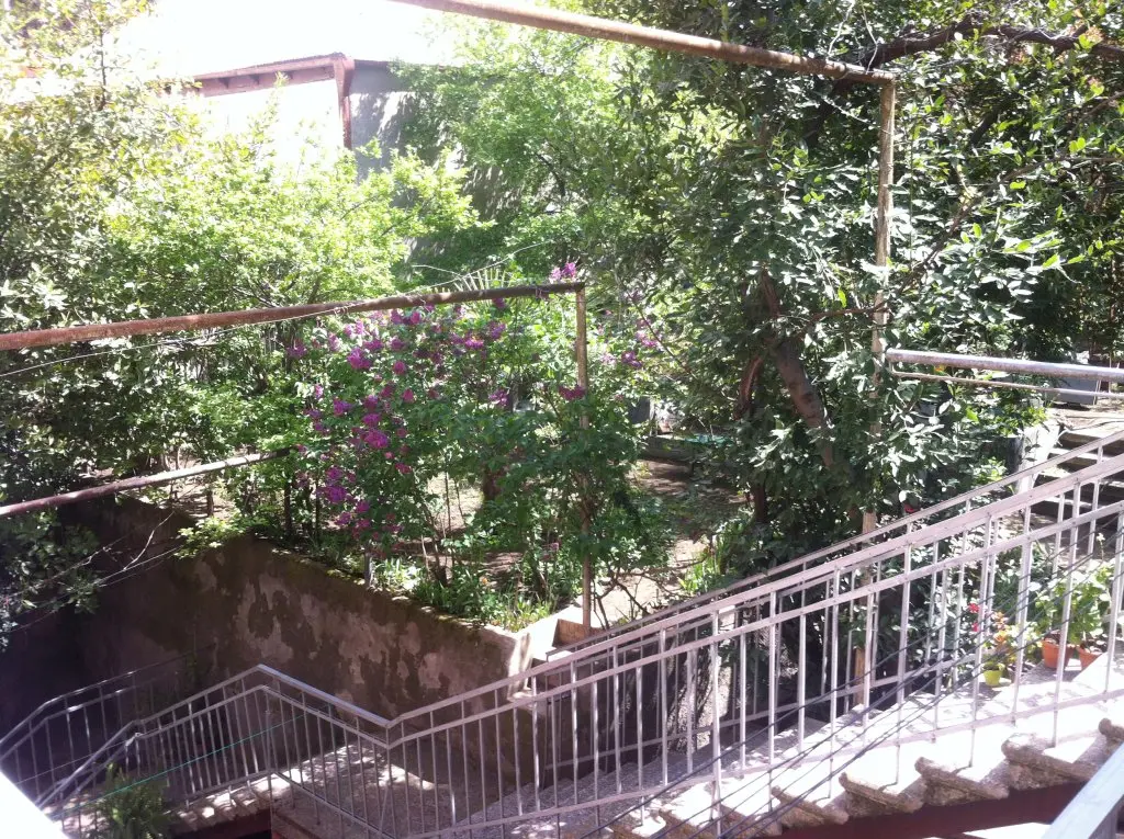 Тбилиси: Апартаменты Granat Garden