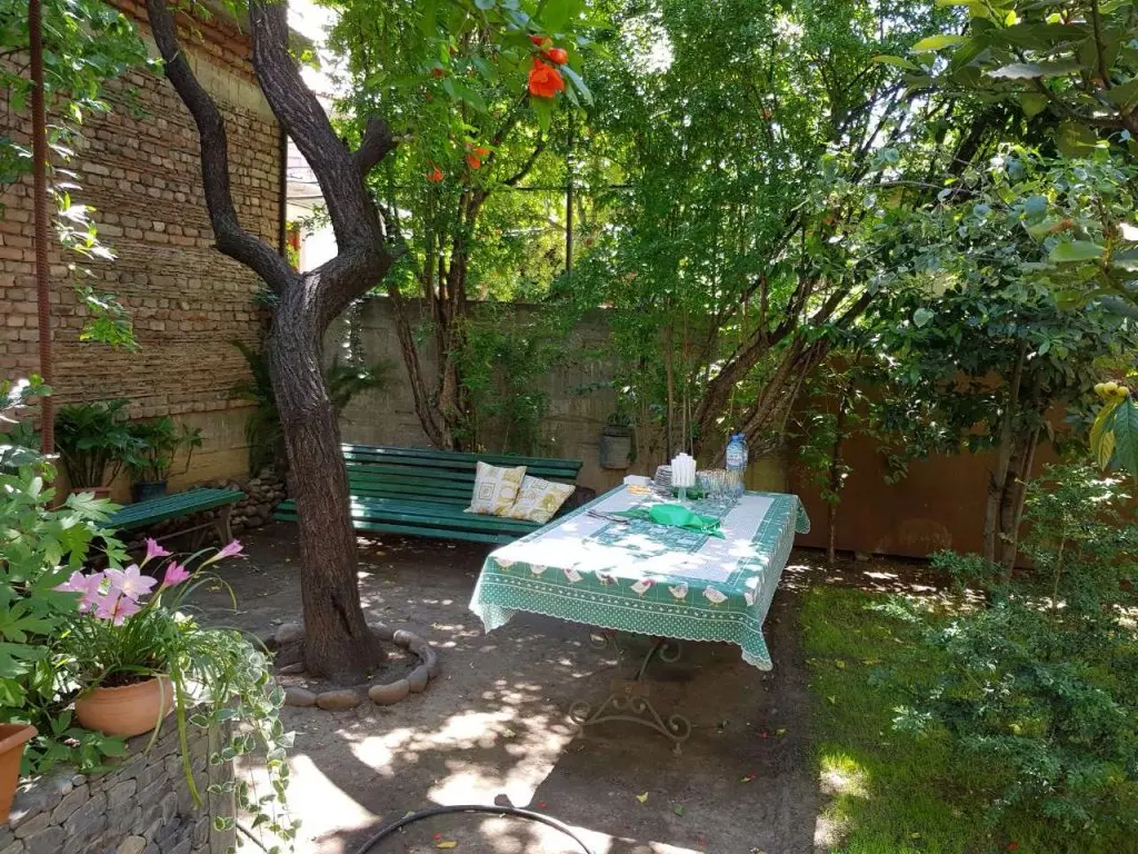 Тбилиси: Апартаменты Granat Garden